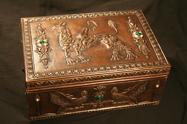 Engraved jewel box