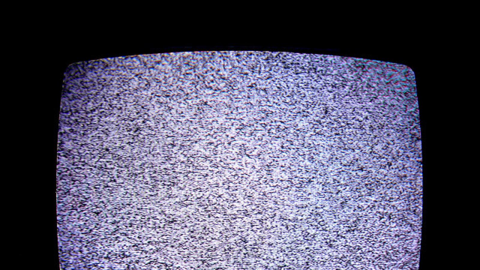 TV set with static