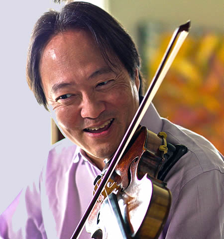 Scott Yoo with violin
