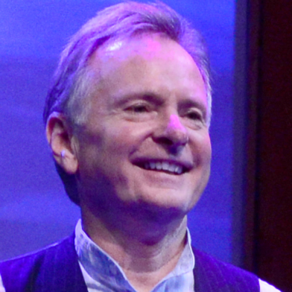 Headshot of a man.