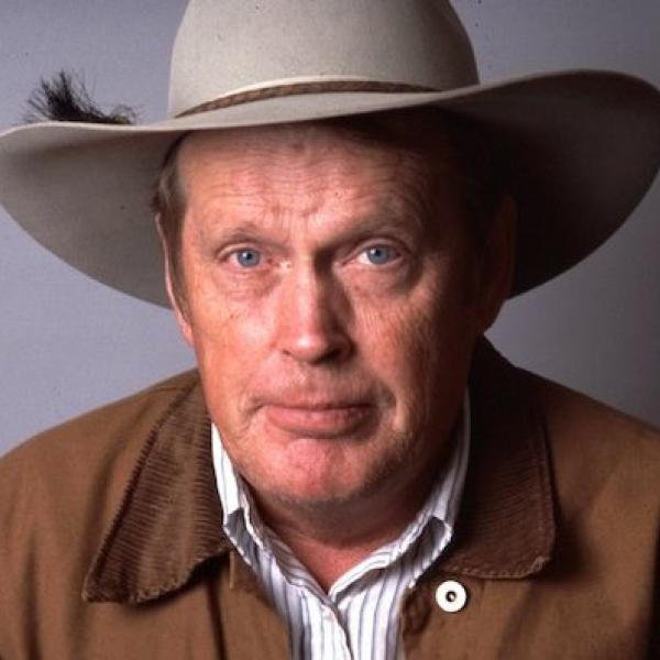 Headshot of a man.