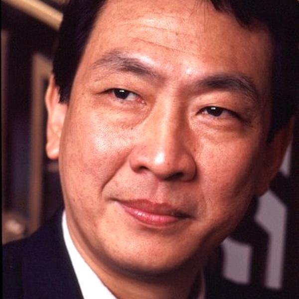 Headshot of a man.