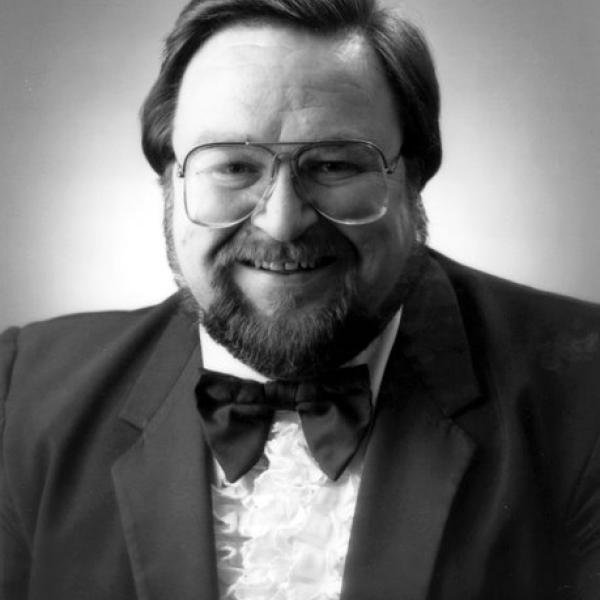 Headshot of a man.