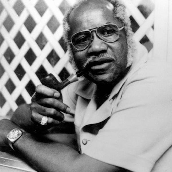 Headshot of a man.