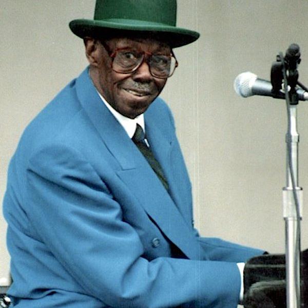 A man sitting at the piano.