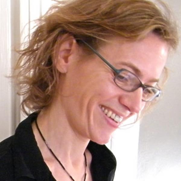 Julie Carr