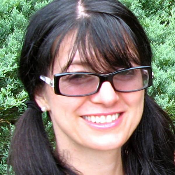 Simone Muench