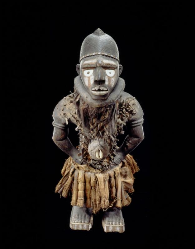 Small African nkisi figure