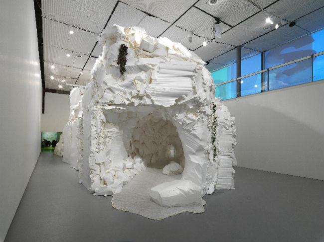 Exhibition of white styrafoam mountain Exhibition of white styrafoam mountain