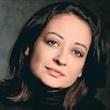 Headshot of a woman.