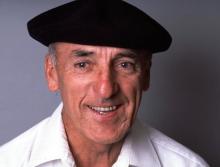 Headshot of a man.