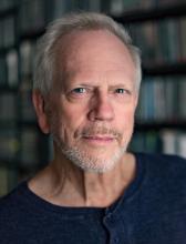 Headshot of a man.