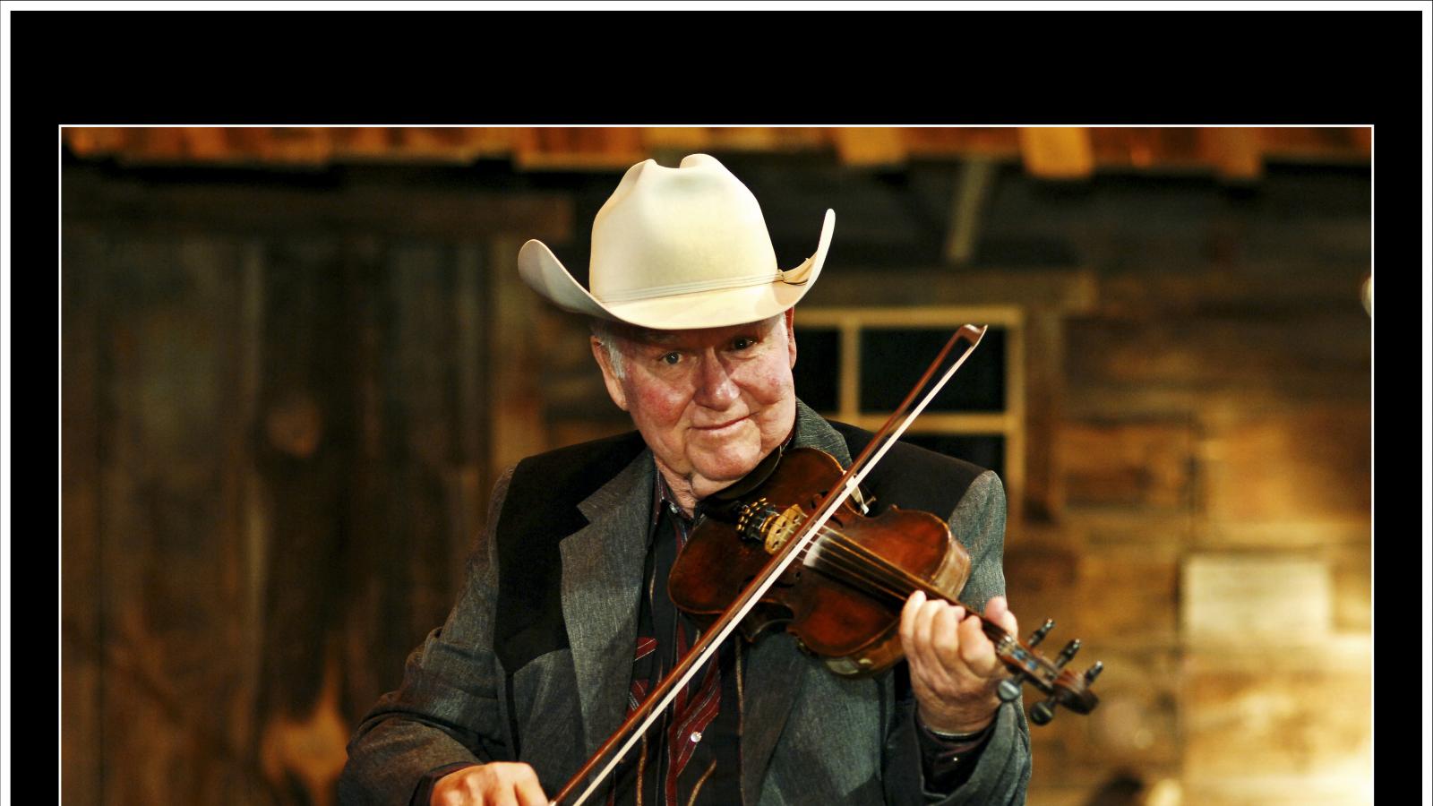 Head shot of fiddler player Johnny Gimble