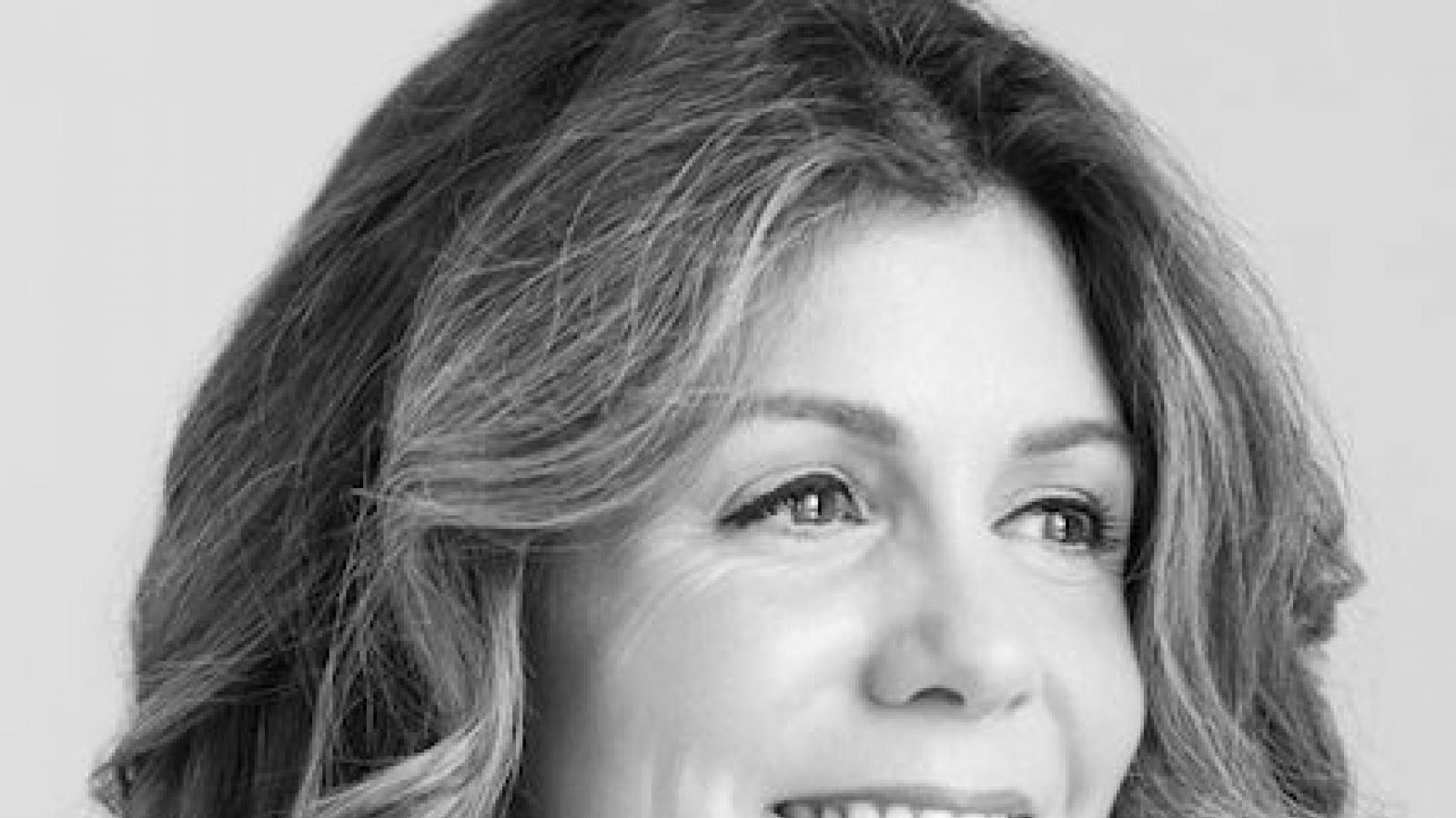 headshot of Anna Deeny Morales