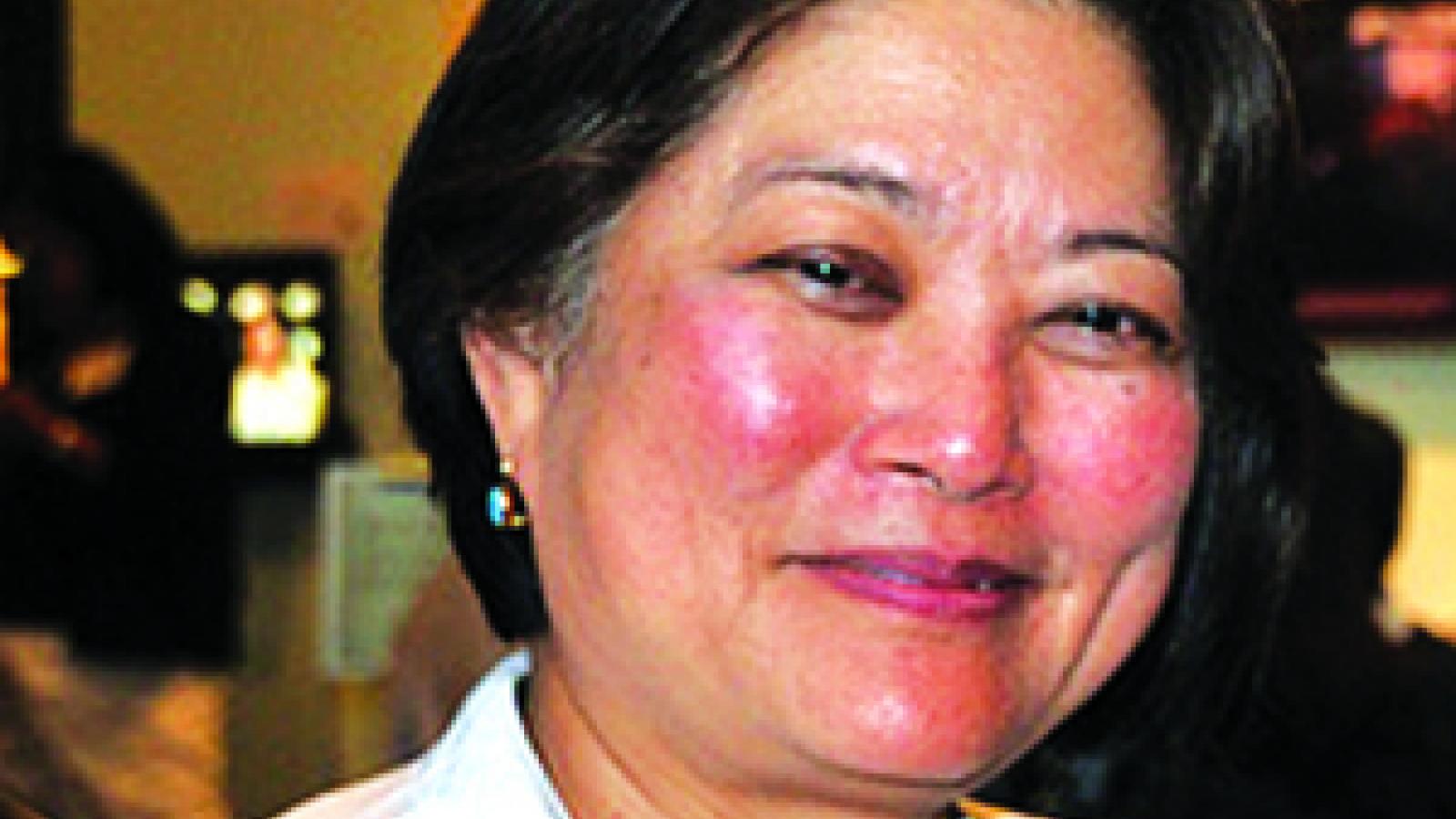Beth Takekawa Beth Takekawa