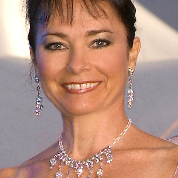 Headshot of a woman.