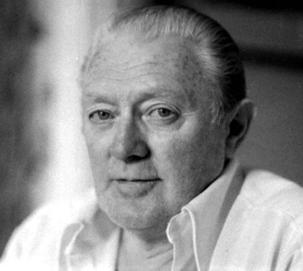 Headshot of a man.