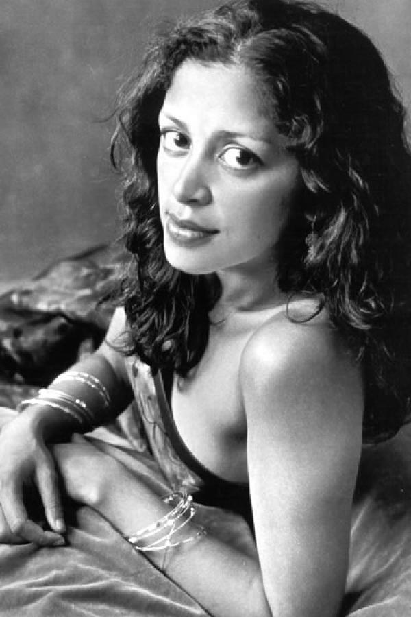Aimee Nezhukumatathil